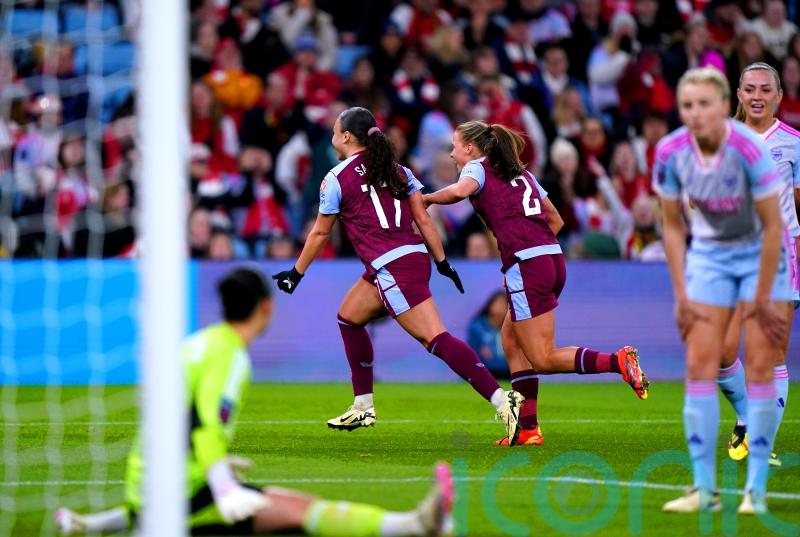 Ebony Salmon scores stoppage-time stunner as Aston Villa edge Palace comeback