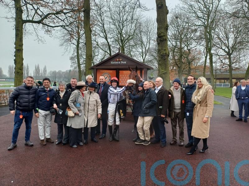 White Rhino charges into Cheltenham contention