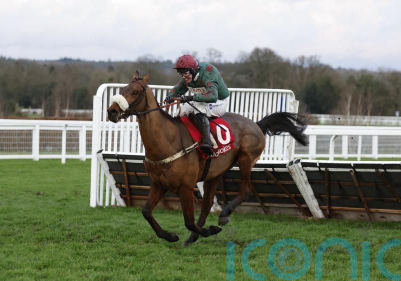 Fiercely Proud battles for hard-fought Ladbrokes success