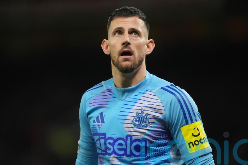 Eddie Howe hopes keeper Martin Dubravka stays at Newcastle