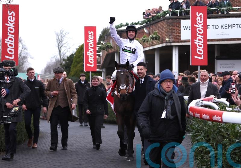 Irish Champion drama leaves Henderson guessing on Closutton threats