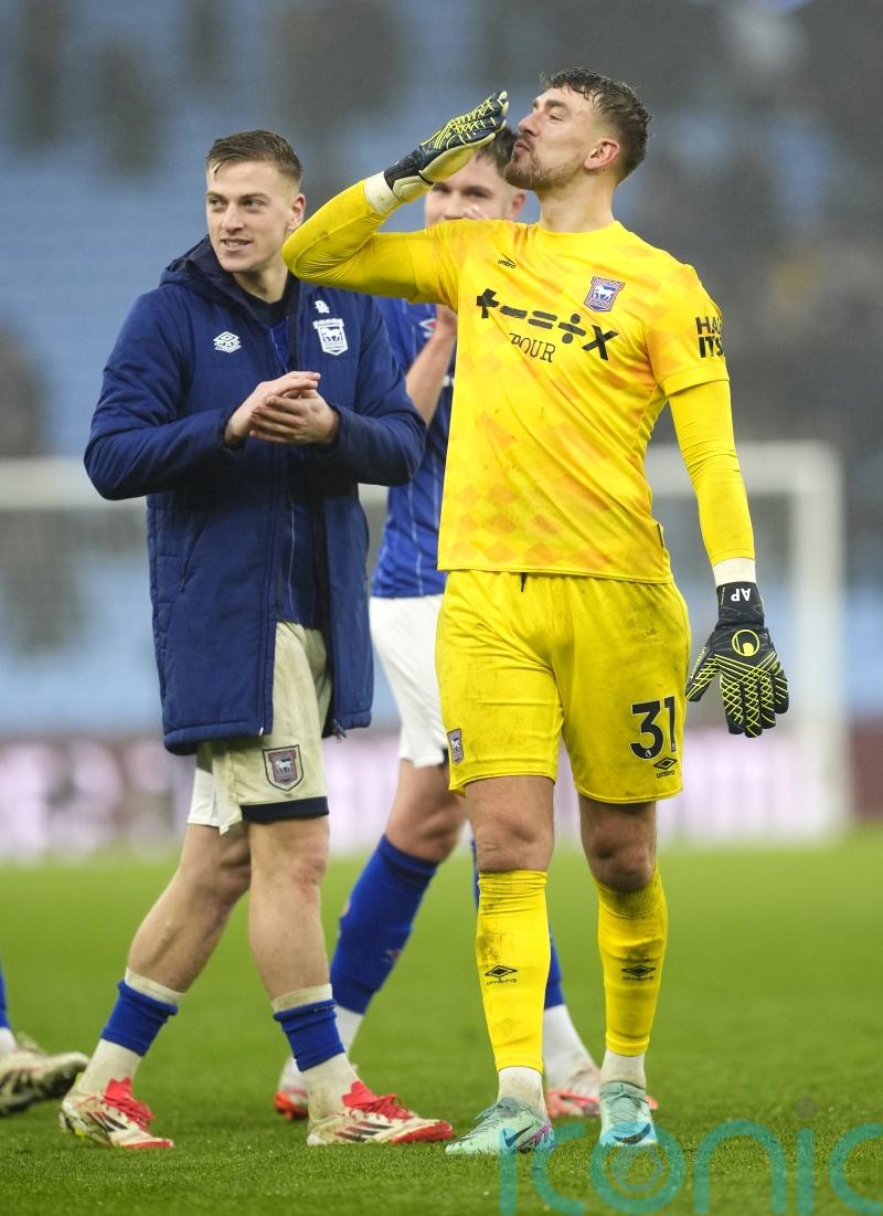 Debutant keeper Alex Palmer inspires 10-man Ipswich to valuable draw at Villa
