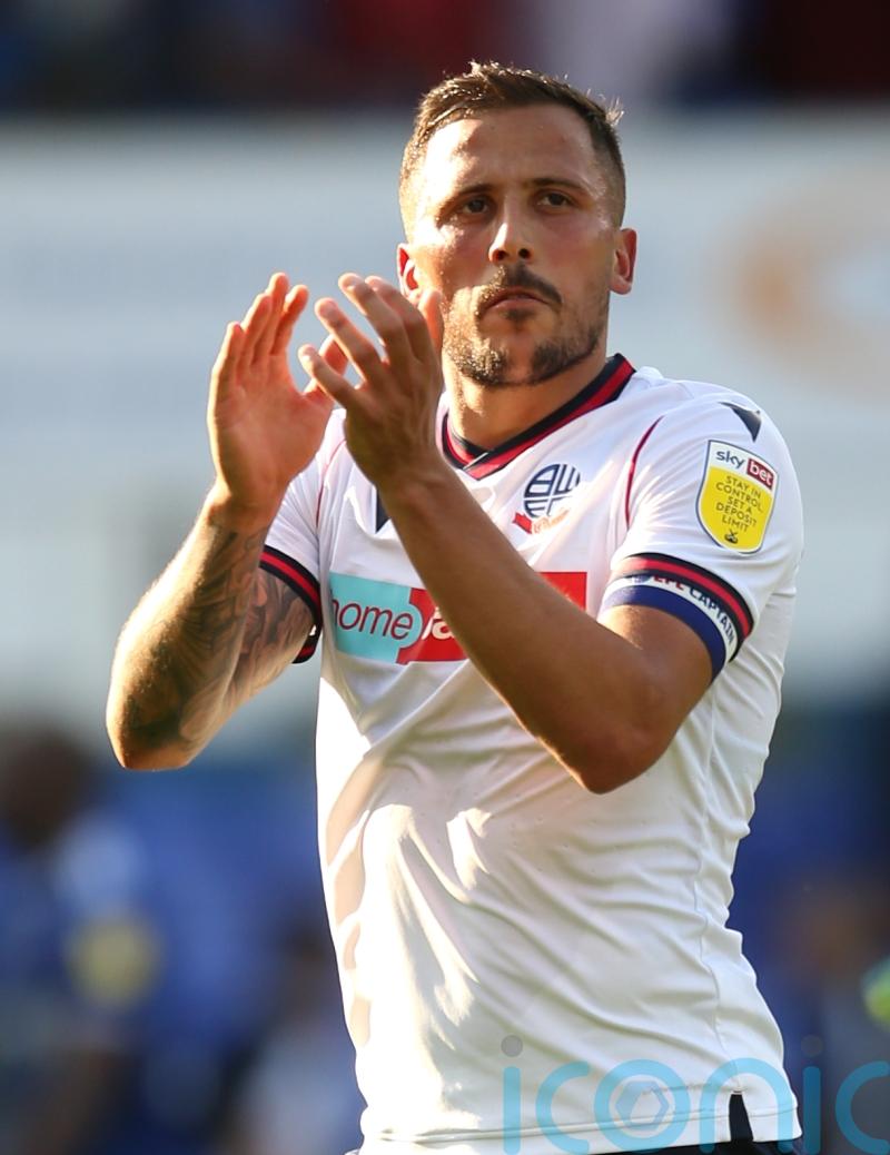 Graham Alexander hails Bradford goal hero Antoni Sarcevic