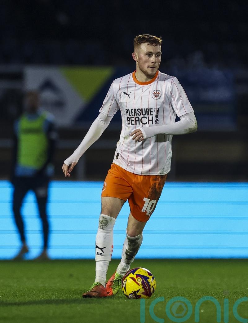 Sonny Carey scores twice as Blackpool beat Barnsley