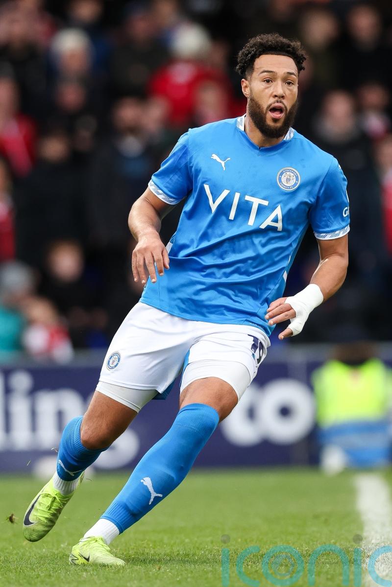 Stockport survive late scare to edge out Burton