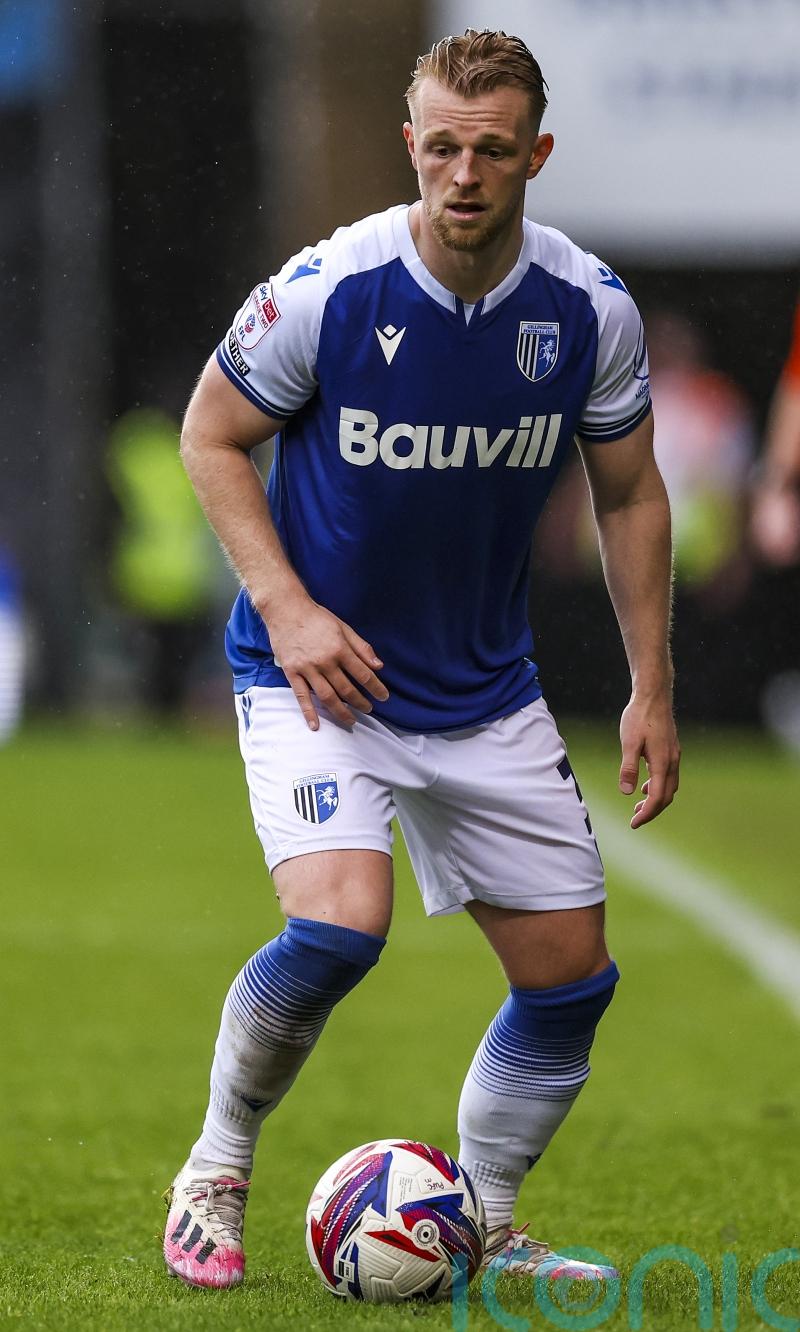 Gareth Ainsworth’s Gillingham reign starts with a point at Harrogate