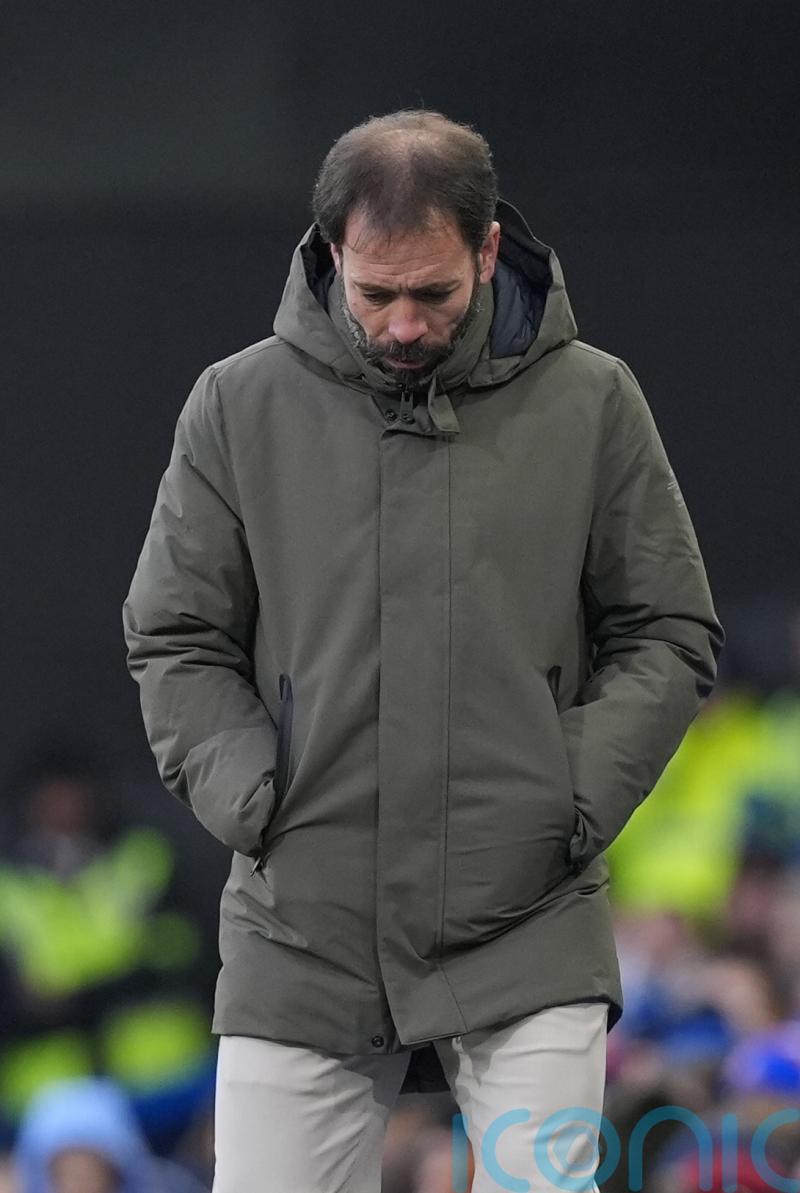 Inigo Calderon holds crisis talks after Bristol Rovers slip into the bottom four