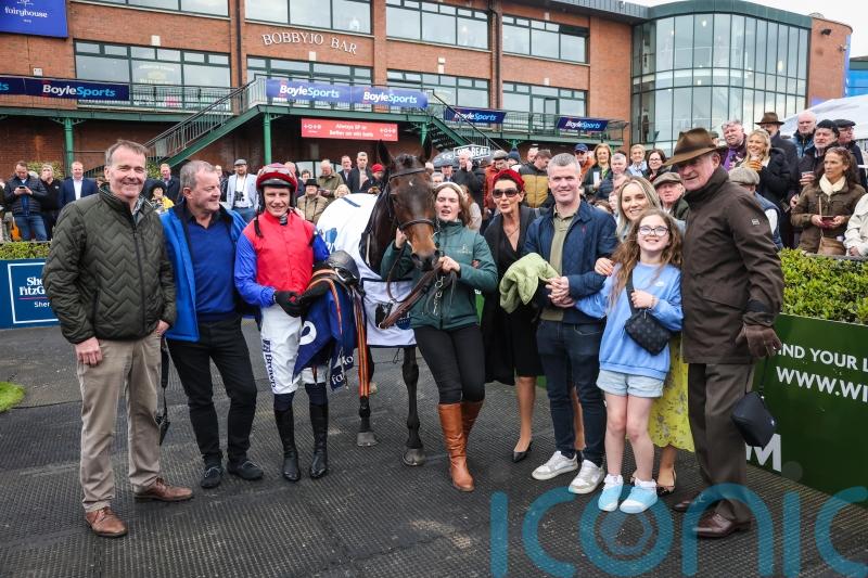 Aurora Vega takes Honeysuckle honours