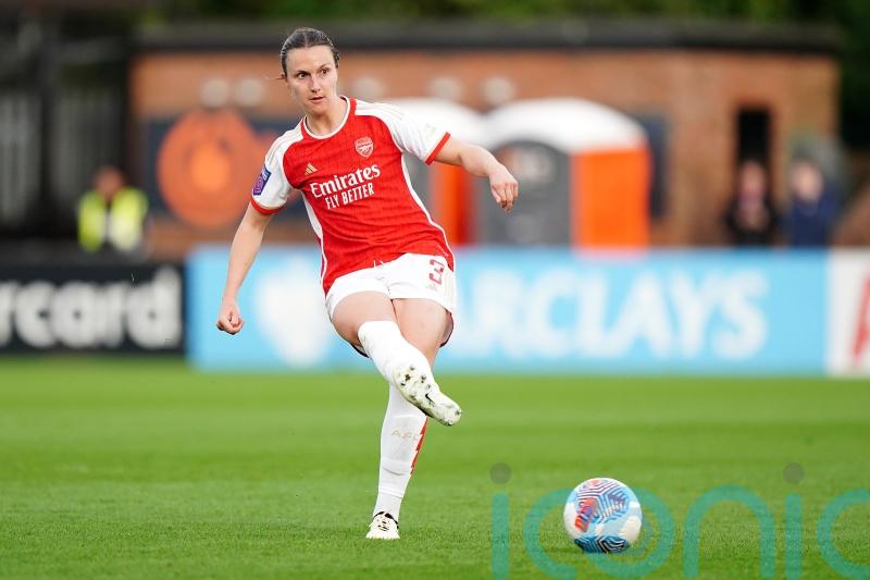 England defender Lotte Wubben-Moy signs new Arsenal deal
