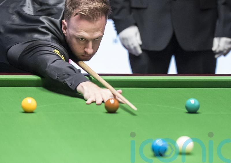Judd Trump on top while Ronnie O’Sullivan grinds out lead at Crucible