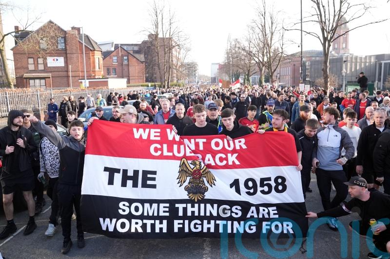 Man Utd fans’ group to mark 20th anniversary of Glazer takeover with new protest