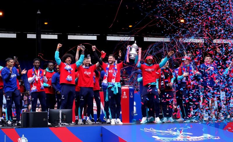 Tuesday&rsquo;s briefing: Crystal Palace to meet UEFA officials and Mason moves on