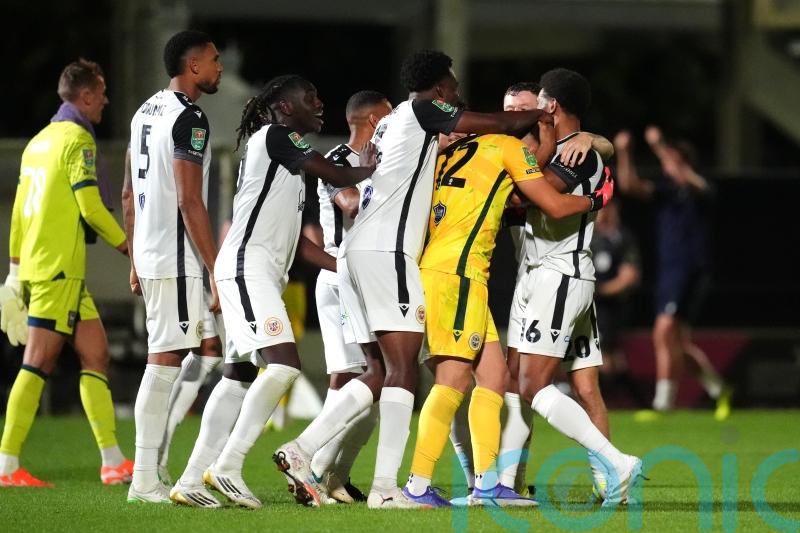 Andy Woodman celebrates ‘special’ Bromley players after cup victory over Ipswich