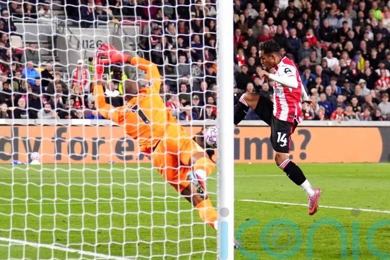 Fabio Carvalho snatches last-gasp point for Brentford to deny Chelsea