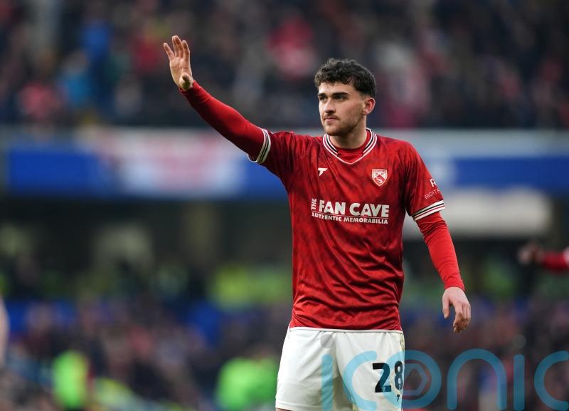 Callum Jones coolly scores last-gasp penalty to seal Dundee’s first league win