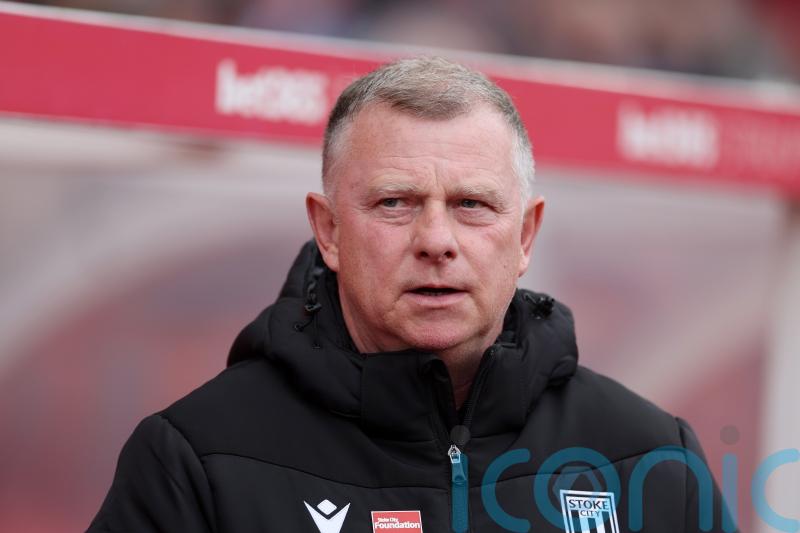 Mark Robins joins Stoke fans in their approval of Steven Nzonzi’s return in draw