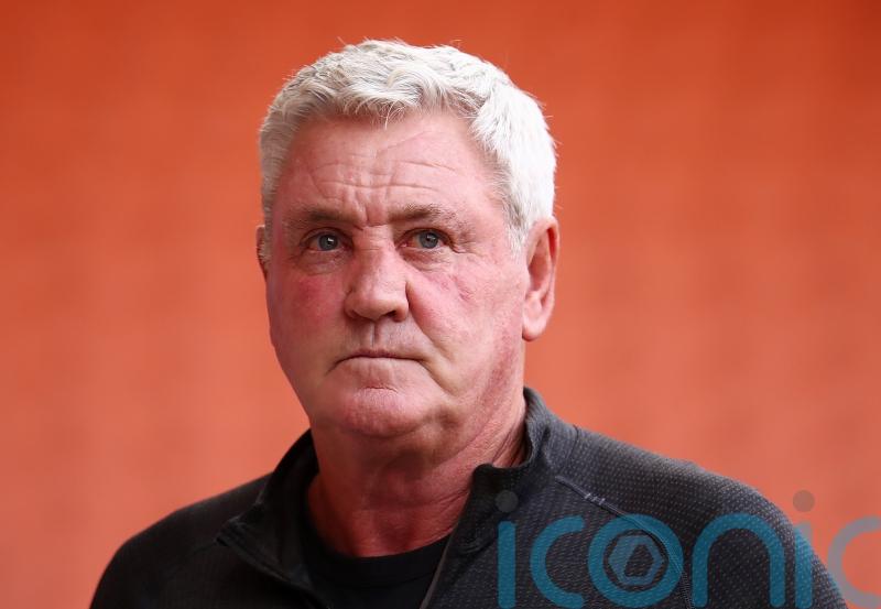 Steve Bruce bemoans ‘horrible’ penalty decision as Blackpool undone at the death