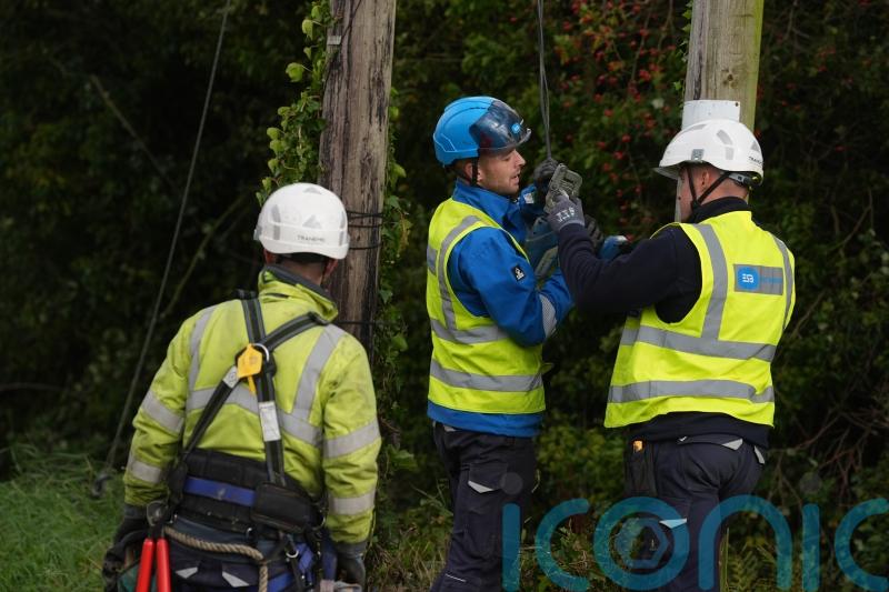Crews doing ‘very best’ to restore power after Storm Amy