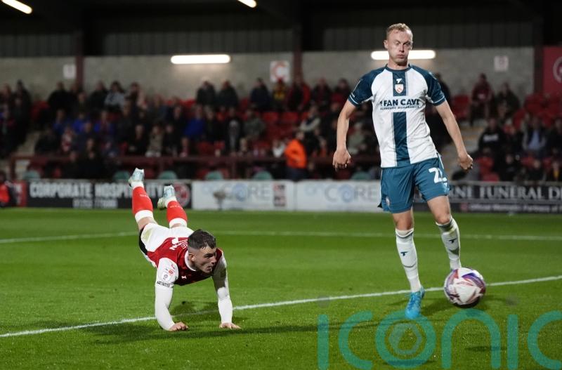 Substitute Ryan Graydon makes his mark as Fleetwood hit back to beat Harrogate