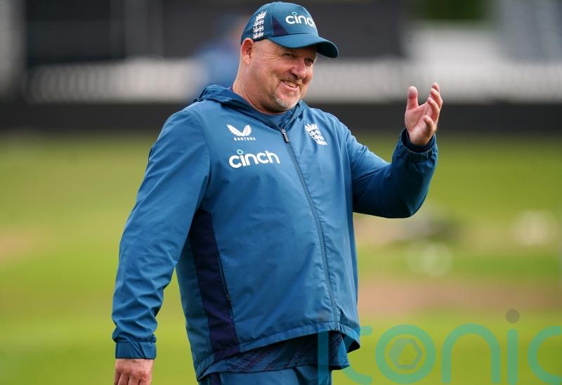Australian David Saker returns to England coaching set-up for the Ashes