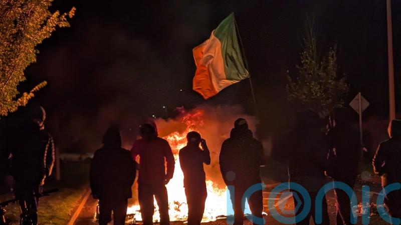 Gardai attacked as violence flares outside hotel used to house asylum seekers