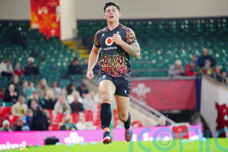 Louis Rees-Zammit looks forward to Wales return but says training feels ‘weird’