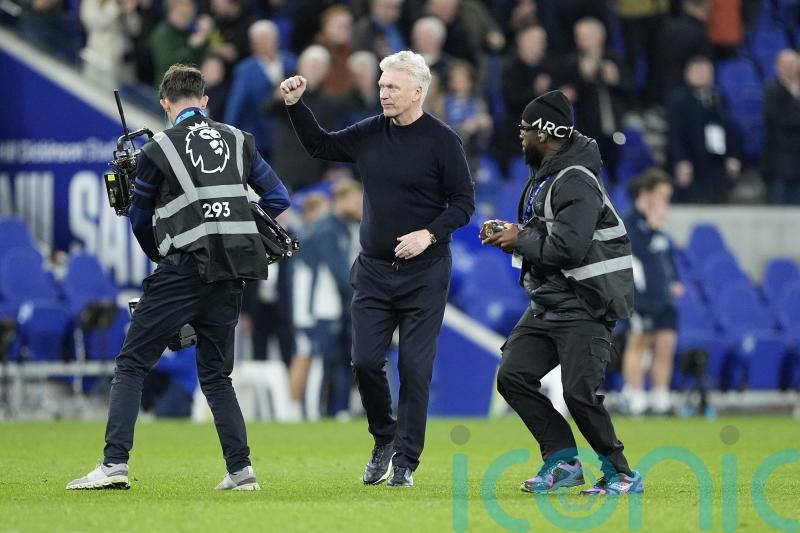 Everton boss David Moyes praises striker Thierno Barry after beating Fulham