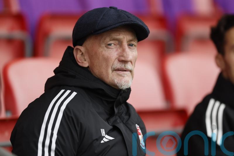 Ian Holloway was &lsquo;bored out of my tree&rsquo; as Swindon threw away two-goal lead
