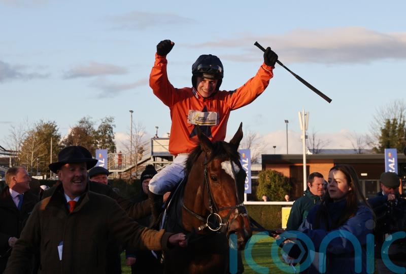 Panic Attack secures Newbury Gold for Skelton