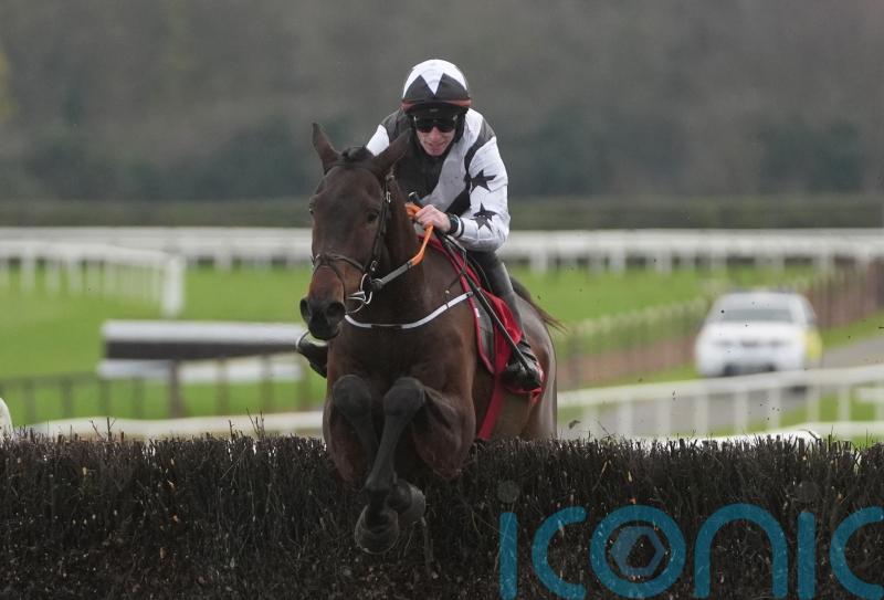 Romeo keeps his cool for easy Drinmore triumph