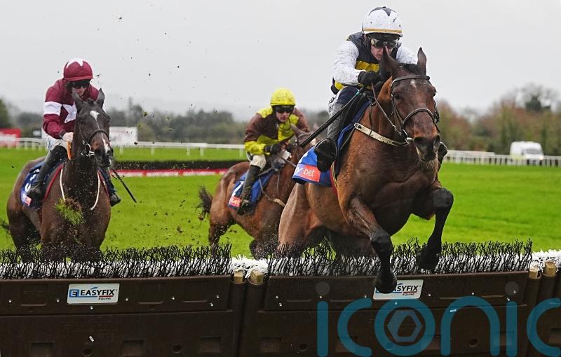 Sober stakes Cheltenham claim with Moscow Flyer win