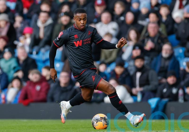 Millwall strengthen play-off hopes with convincing win over Charlton