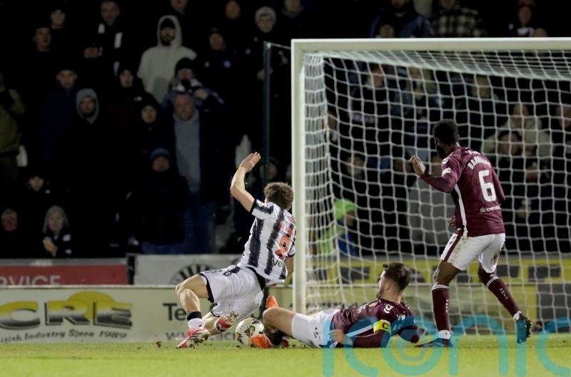 Hearts title charge stutters at St Mirren after yet another red card