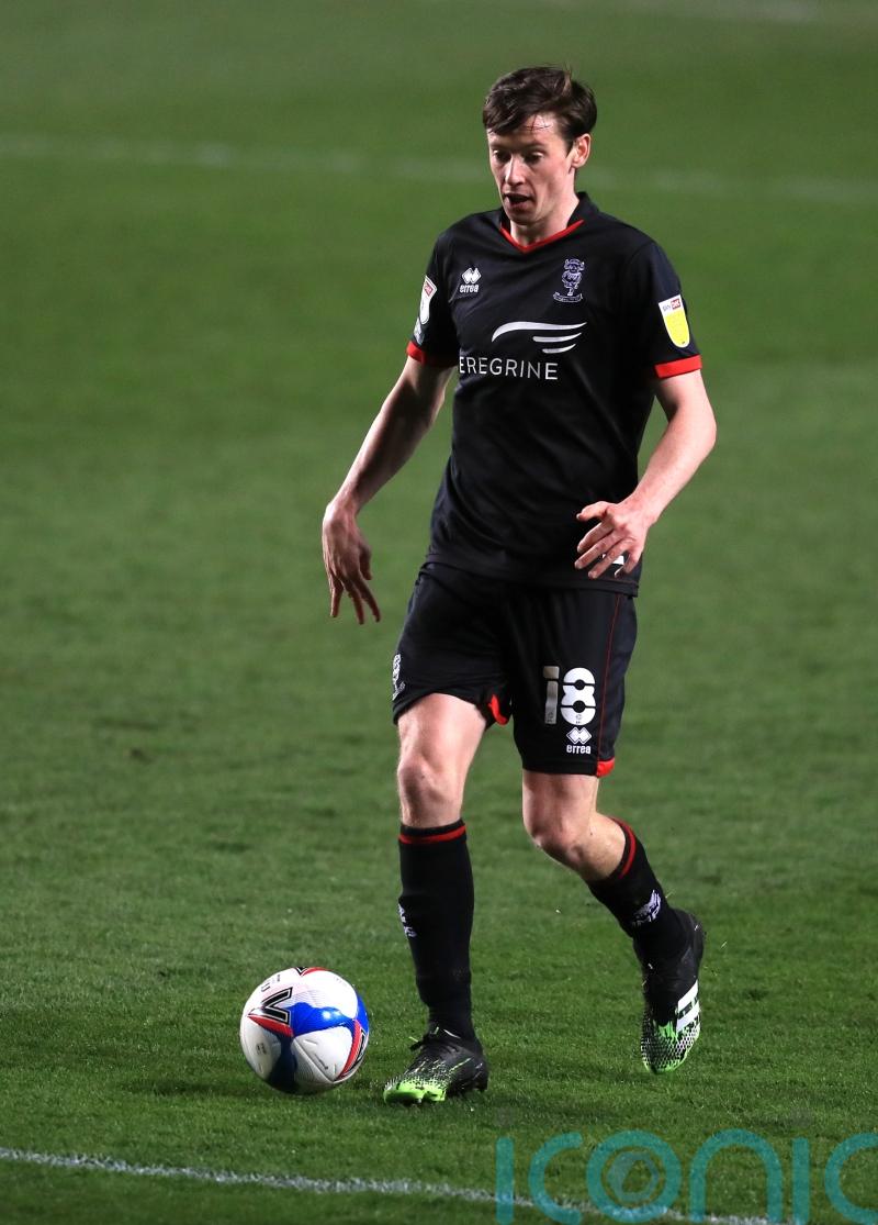 Lincoln stroll past Blackpool to keep promotion charge going