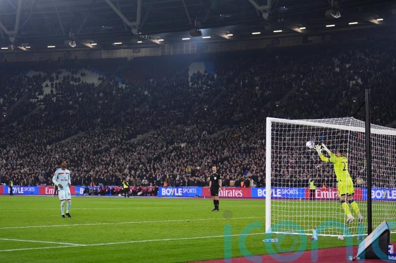 It takes serious courage &ndash; Keith Andrews backs Dango Ouattara over Panenka miss