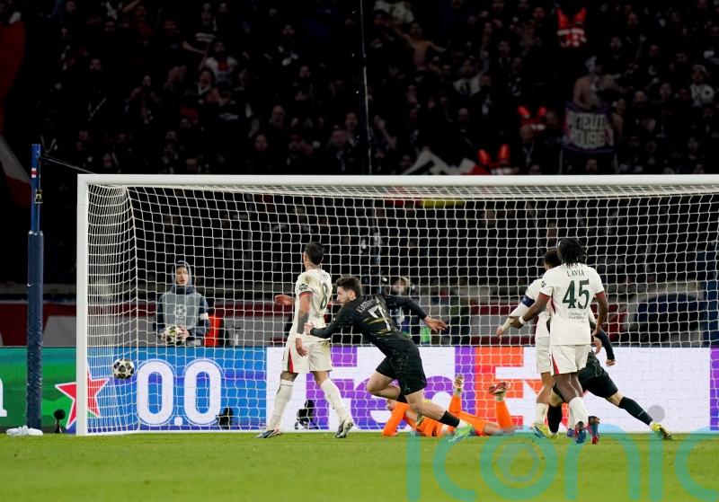 Chelsea stung by late goals as PSG claim first-leg advantage