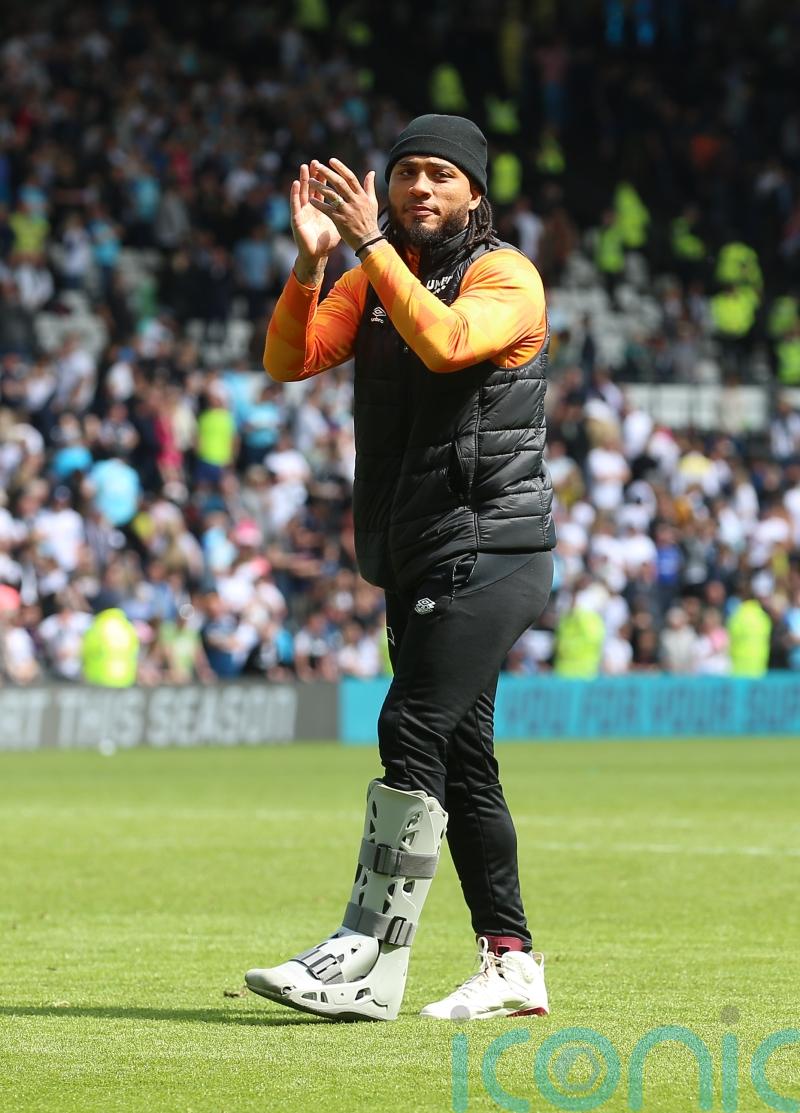 Colin Kazim-Richards says it was &lsquo;point gained&rsquo; for Crawley against Shrewsbury